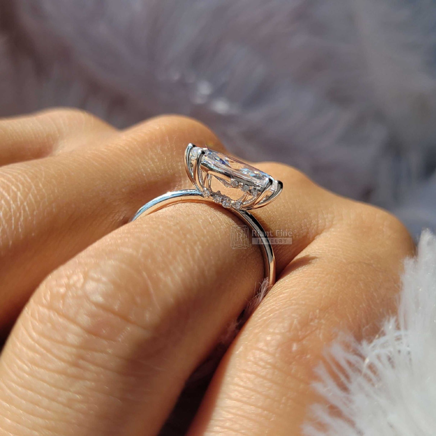 What is an East West Marquise setting?
