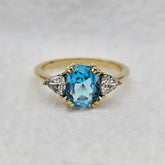 2-Ct-Cushion-Blue-Sapphire-Engagement-Ring