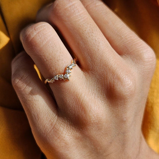 Curved Diamond Wedding Band for Women in 14K Yellow Gold - Riant Fine Jewelry LLC