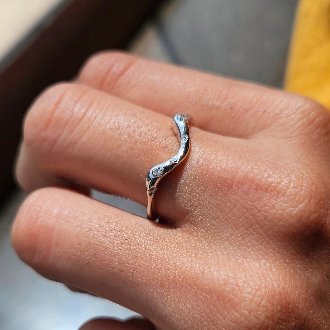 Round Lab Grown Diamond Curved Wedding Band in 14K White Gold - Riant Fine Jewelry LLC