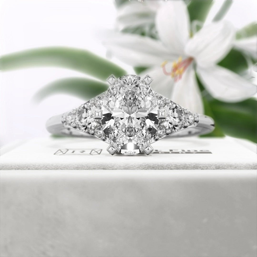 1.25 Ct Oval Diamond Engagement Ring in 14K Gold - Riant Fine Jewelry