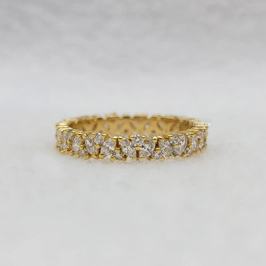 Diamond-Wedding-Band