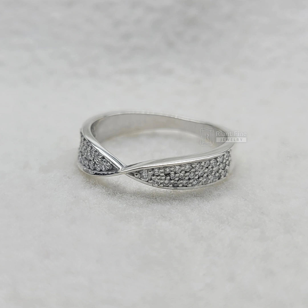 Twisted-Diamond-Ring