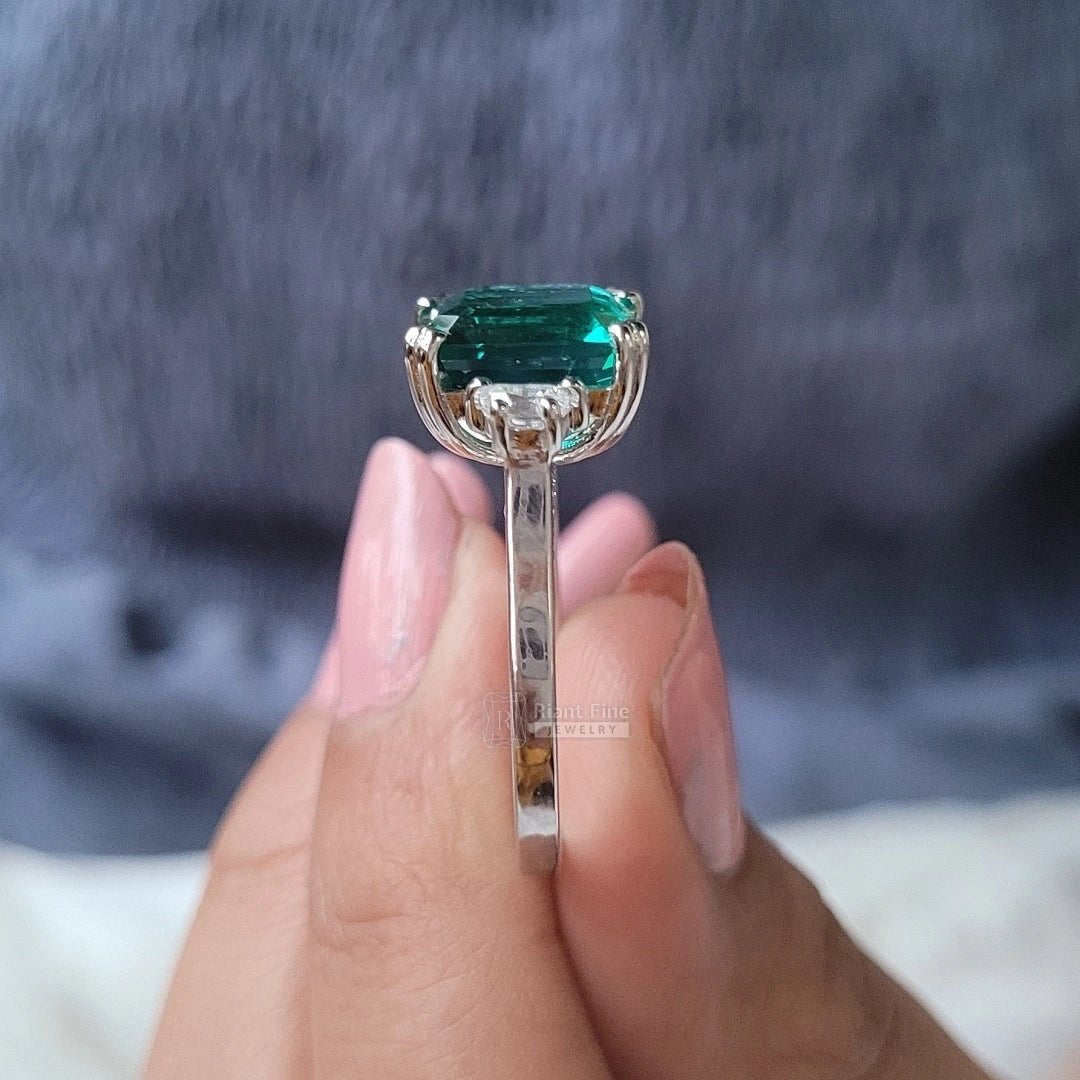 14K Gold Emerald Cut Green Sapphire Engagement Ring - Riant Fine Jewelry