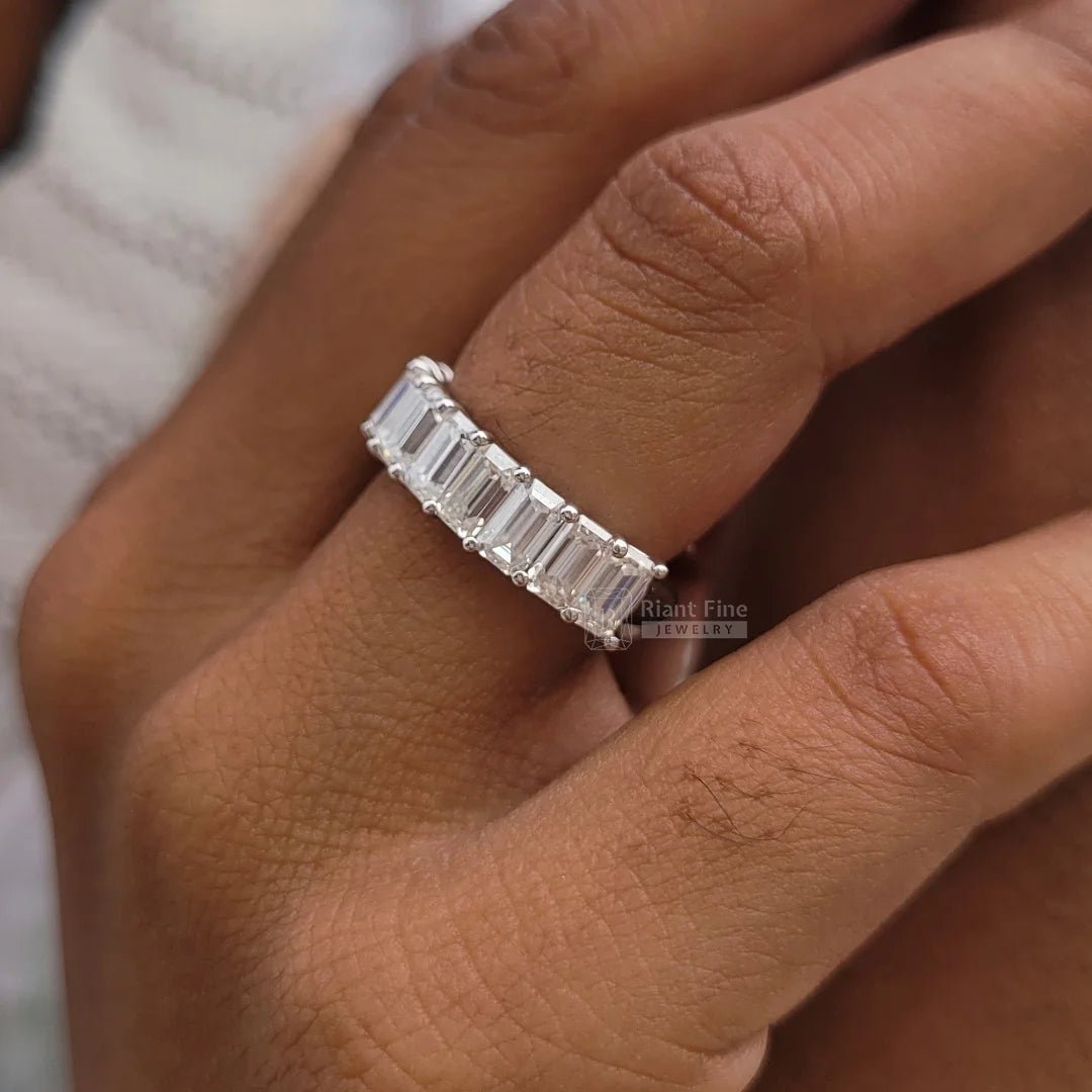 14K Gold Emerald Diamond Half Eternity Wedding Band - Riant Fine Jewelry