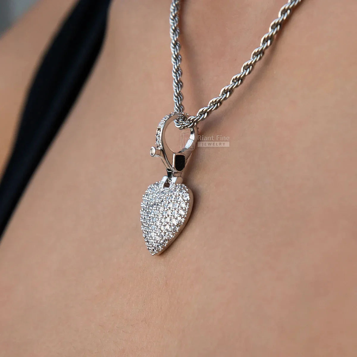 14K Gold Moissanite Pendant For Women