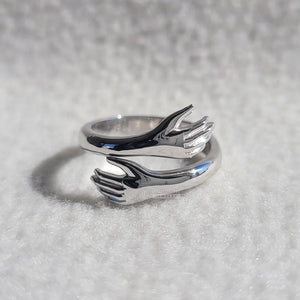 14K Gold Hugging Hand Hug Ring For Couples