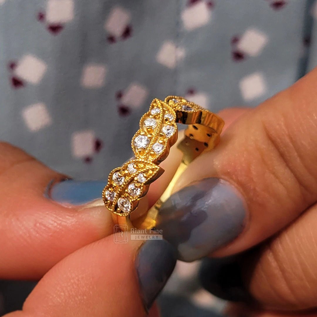 14K Gold Leaf Style Diamond Wedding Band - Riant Fine Jewelry LLC