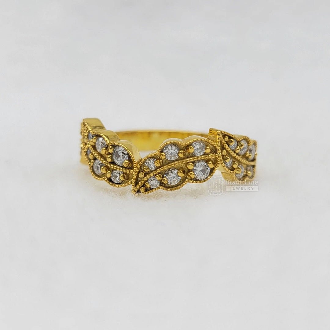 14K Gold Leaf Style Diamond Wedding Band - Riant Fine Jewelry LLC