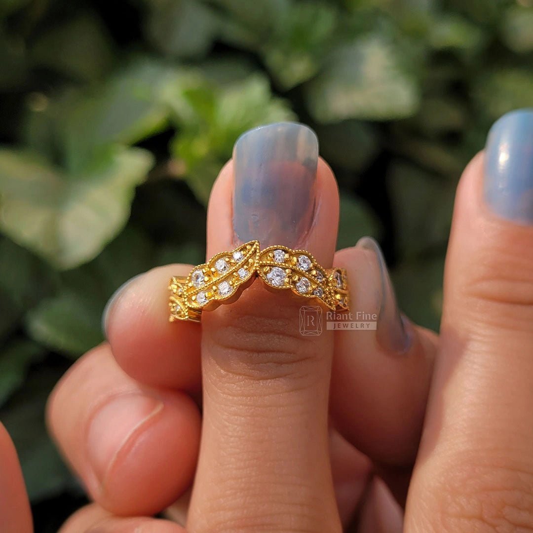 14K Gold Leaf Style Diamond Wedding Band - Riant Fine Jewelry LLC