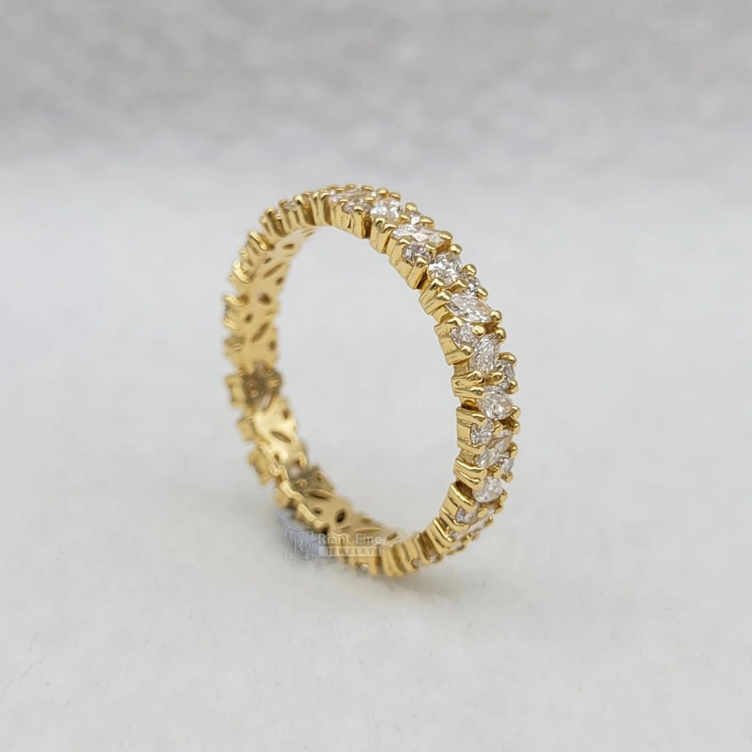 14K Gold Marquise and Round Diamond Wedding Band - Riant Fine Jewelry