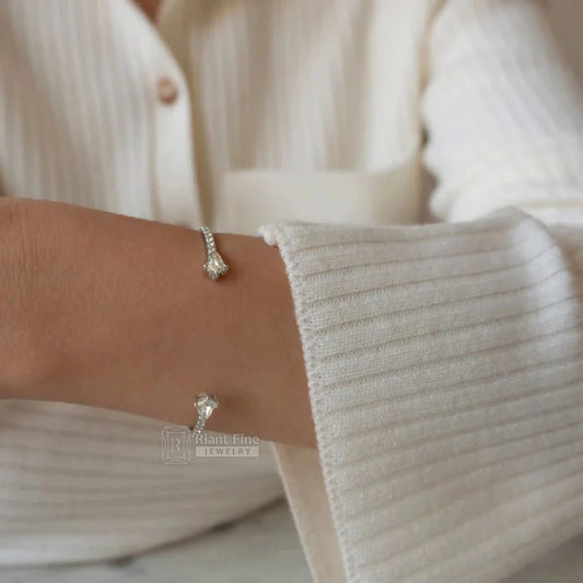 14K Gold Moissanite Cuff Bracelet - Riant Fine Jewelry