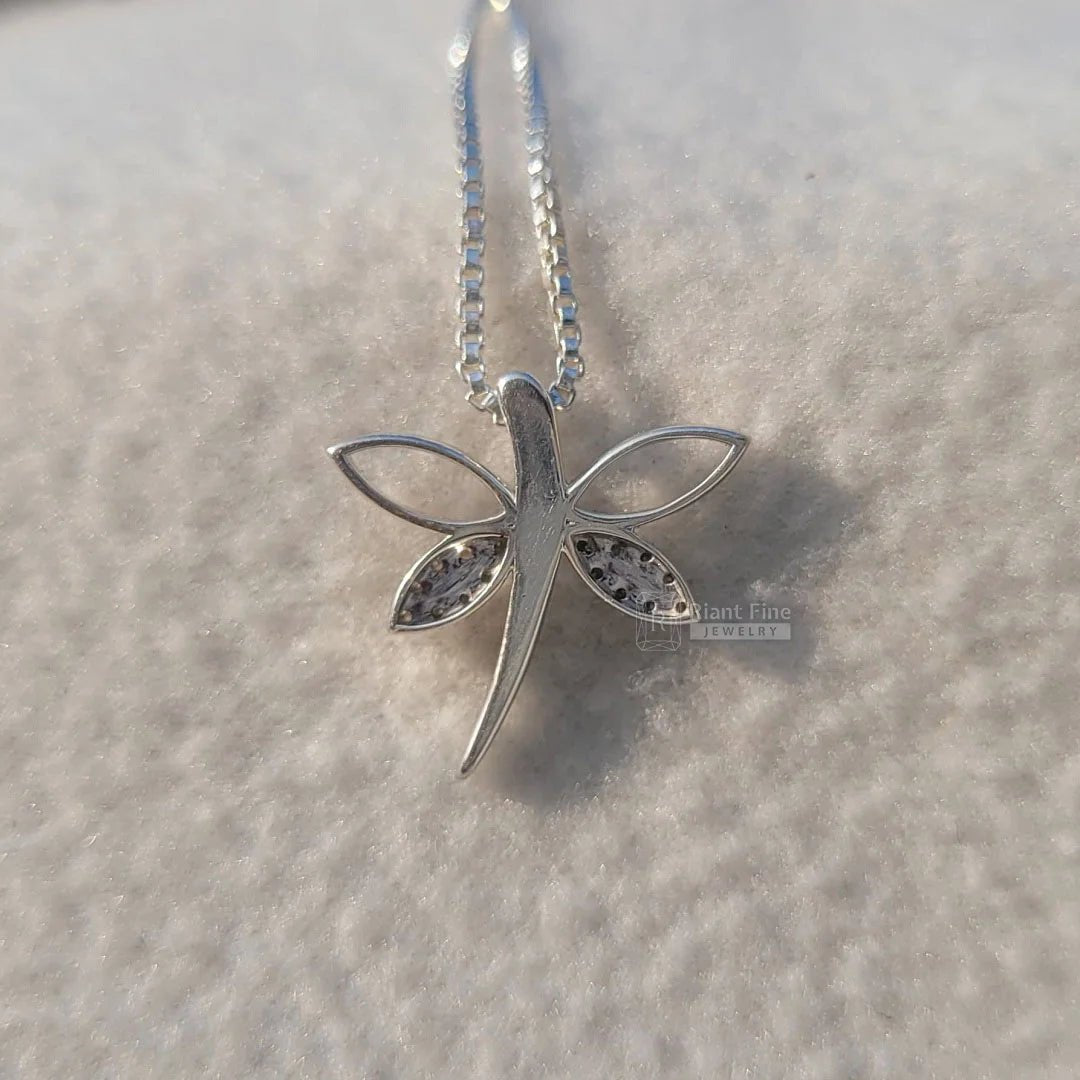 14K Gold Round Diamond Butterfly Pendant - Riant Fine Jewelry