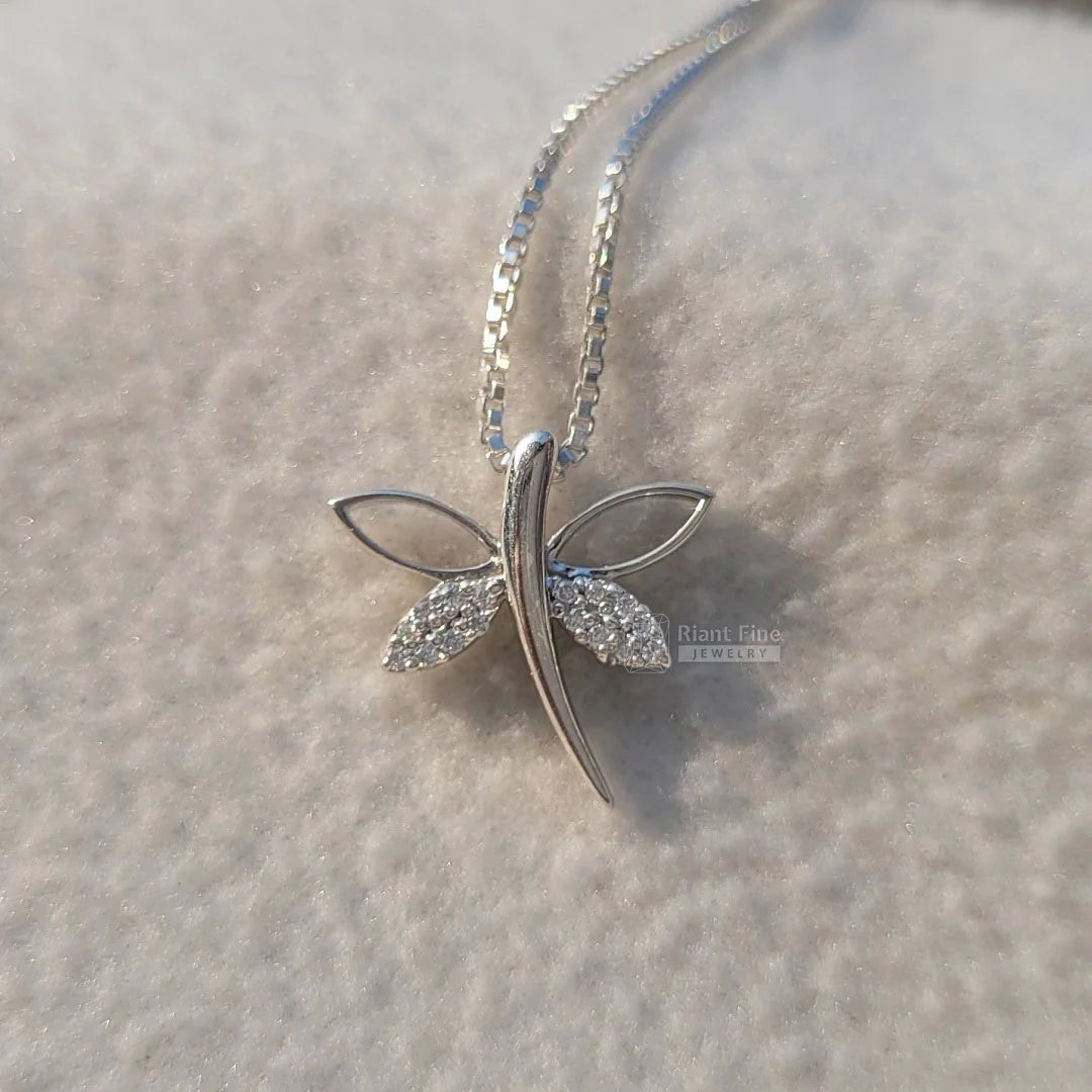 14K Gold Round Diamond Butterfly Pendant - Riant Fine Jewelry