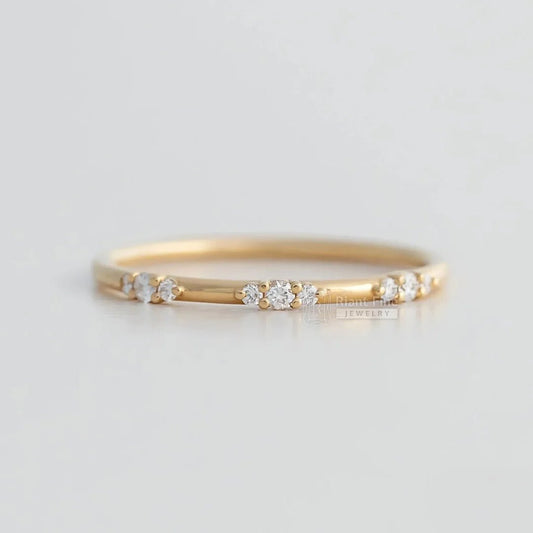 14K Gold Round Diamond Dainty Wedding Band - Riant Fine Jewelry