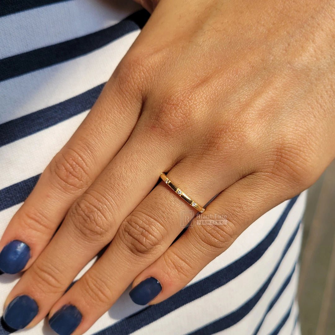 Gold Round Diamond Wedding Band