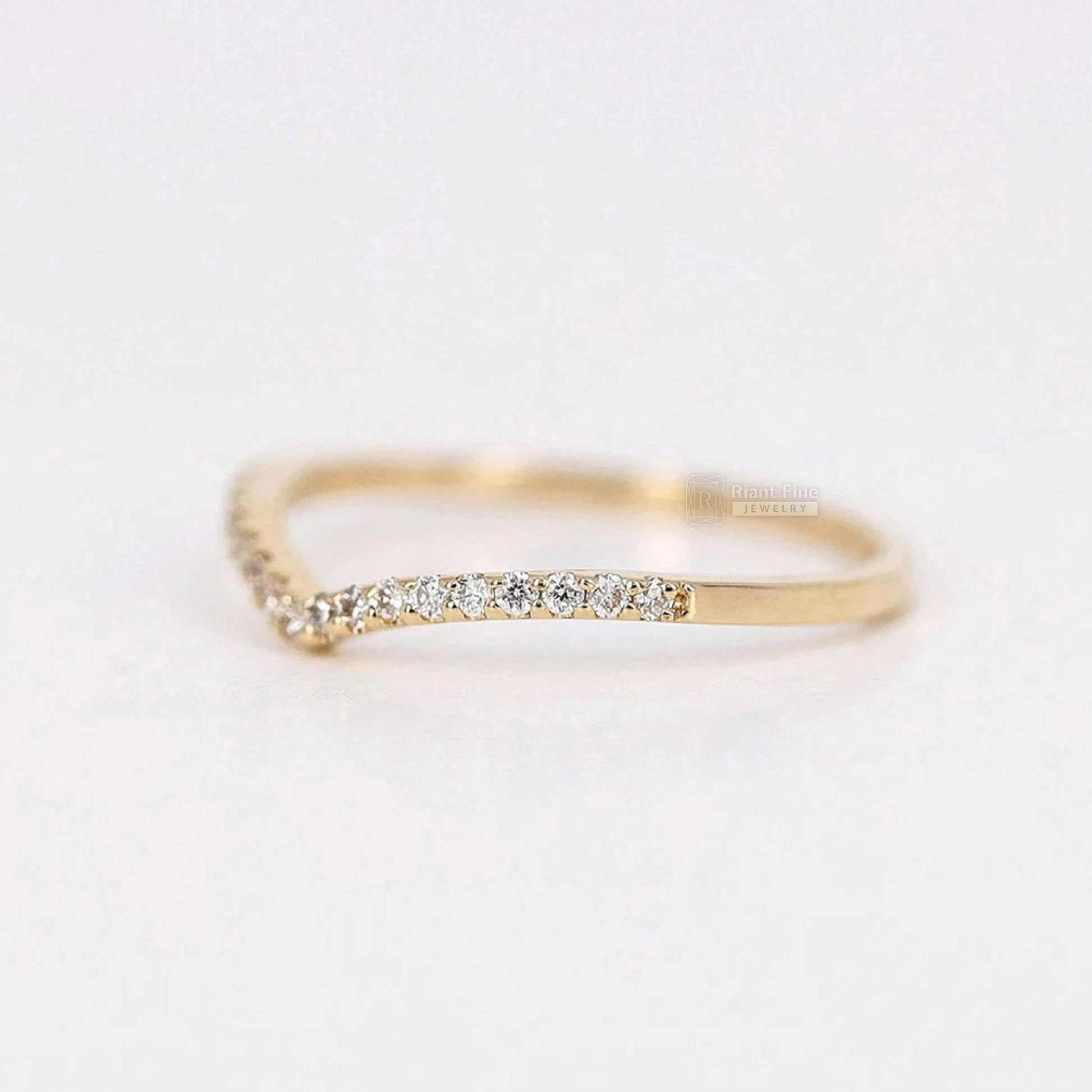 14K Yellow Gold Round Diamond Chevron Wedding Band - Riant Fine Jewelry LLC