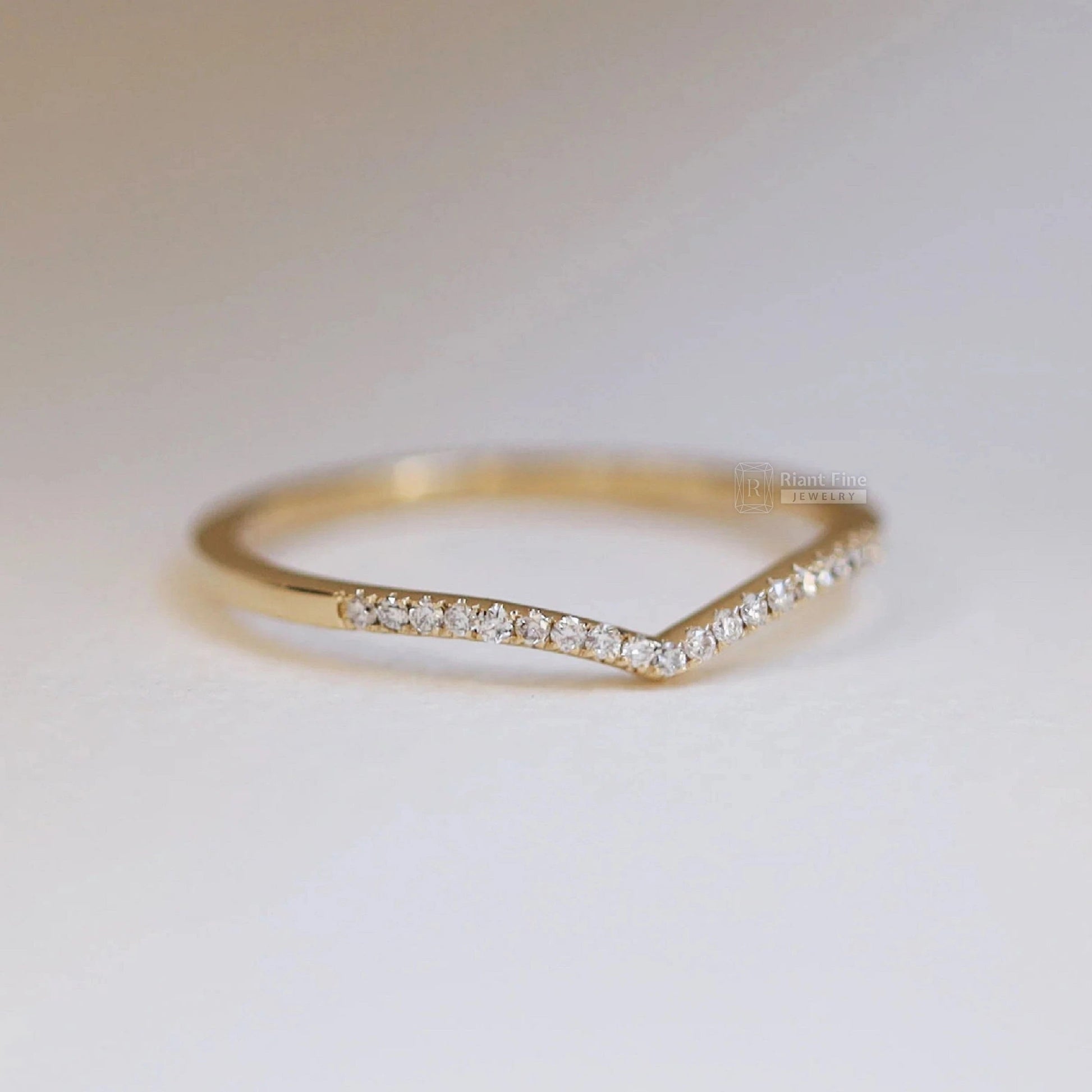 14K Yellow Gold Round Diamond Chevron Wedding Band - Riant Fine Jewelry LLC