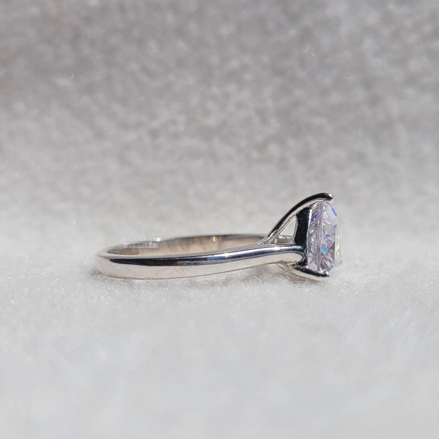 1.5 Ct Triangle Lab Grown Diamond Solitaire Engagement Ring - Riant Fine Jewelry LLC