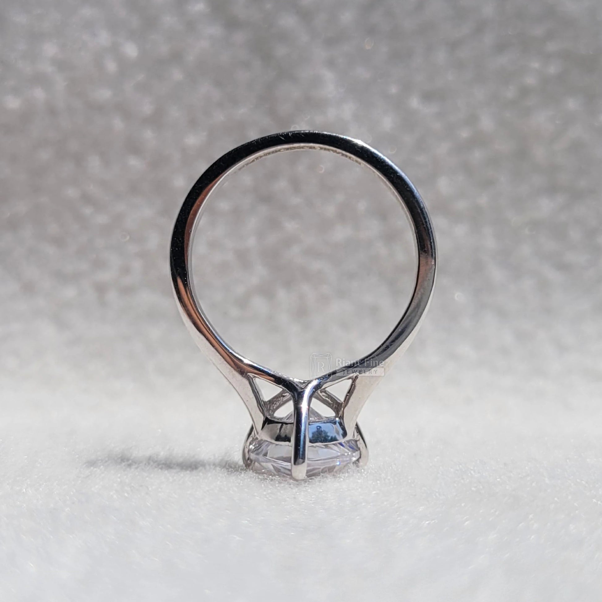 1.5 Ct Triangle Lab Grown Diamond Solitaire Engagement Ring - Riant Fine Jewelry LLC