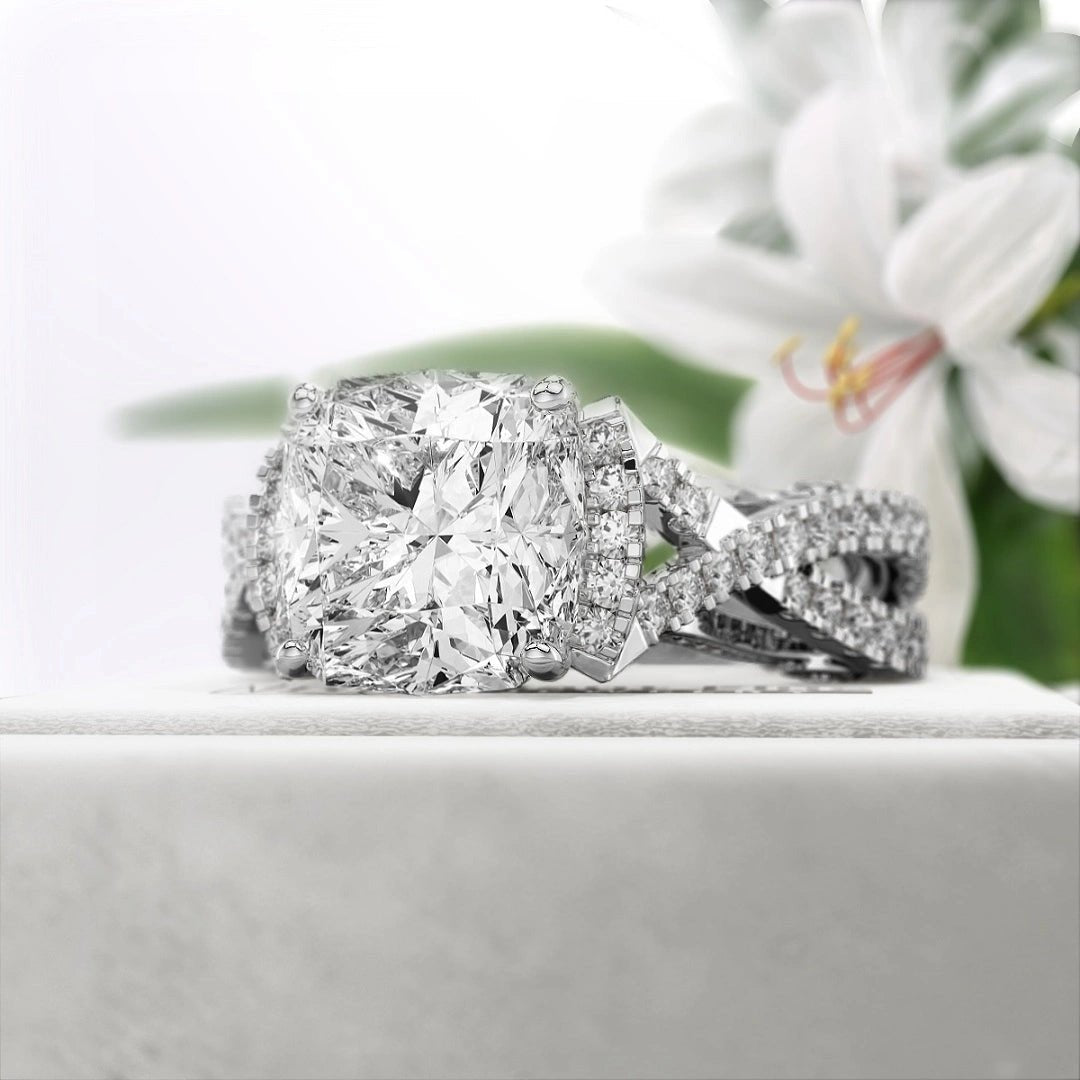 2 Ct Cushion Cut Diamond Engagement Ring in 14K Gold - Riant Fine Jewelry