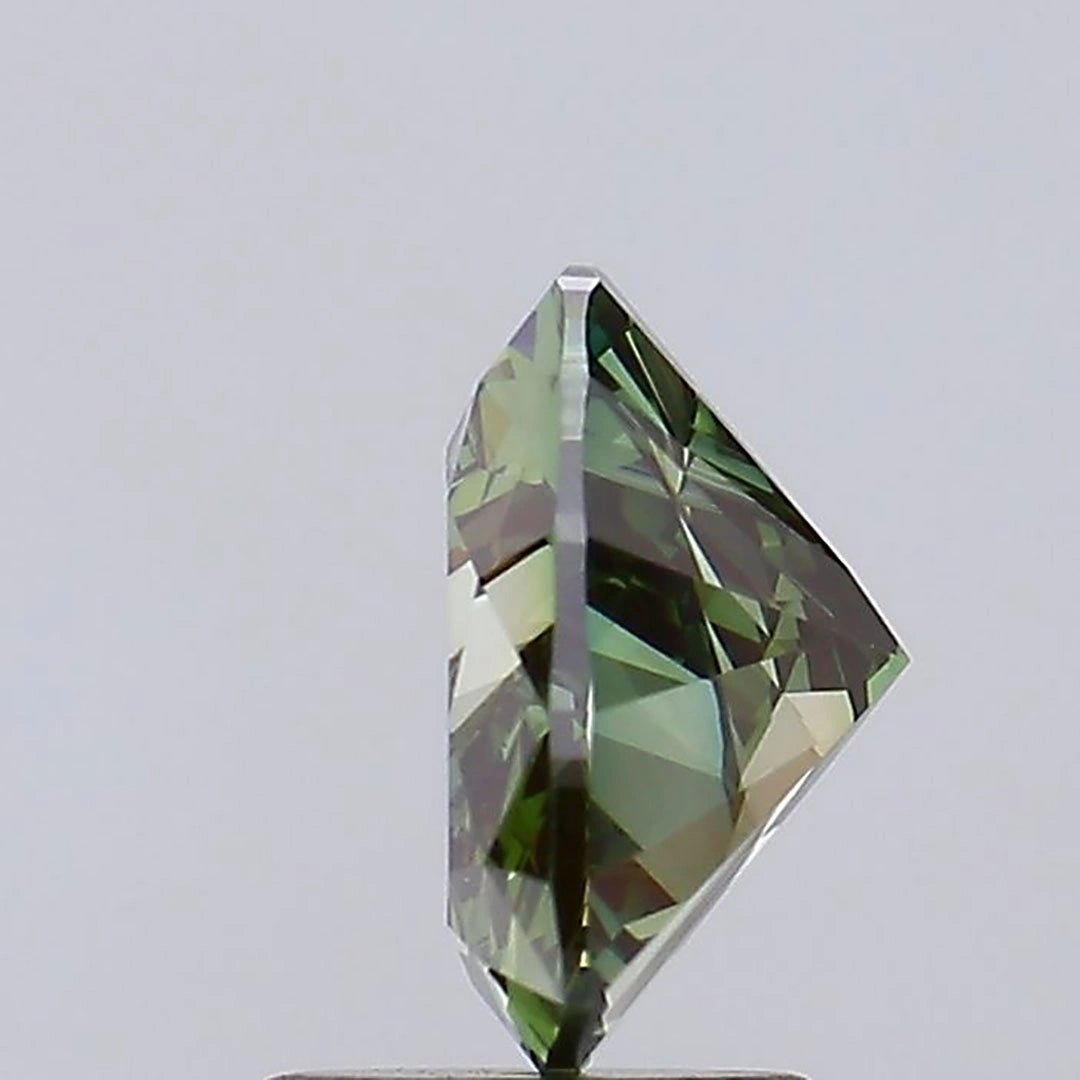 2 Ct Fancy Vivid Green Heart Lab Grown Diamond - Riant Fine Jewelry