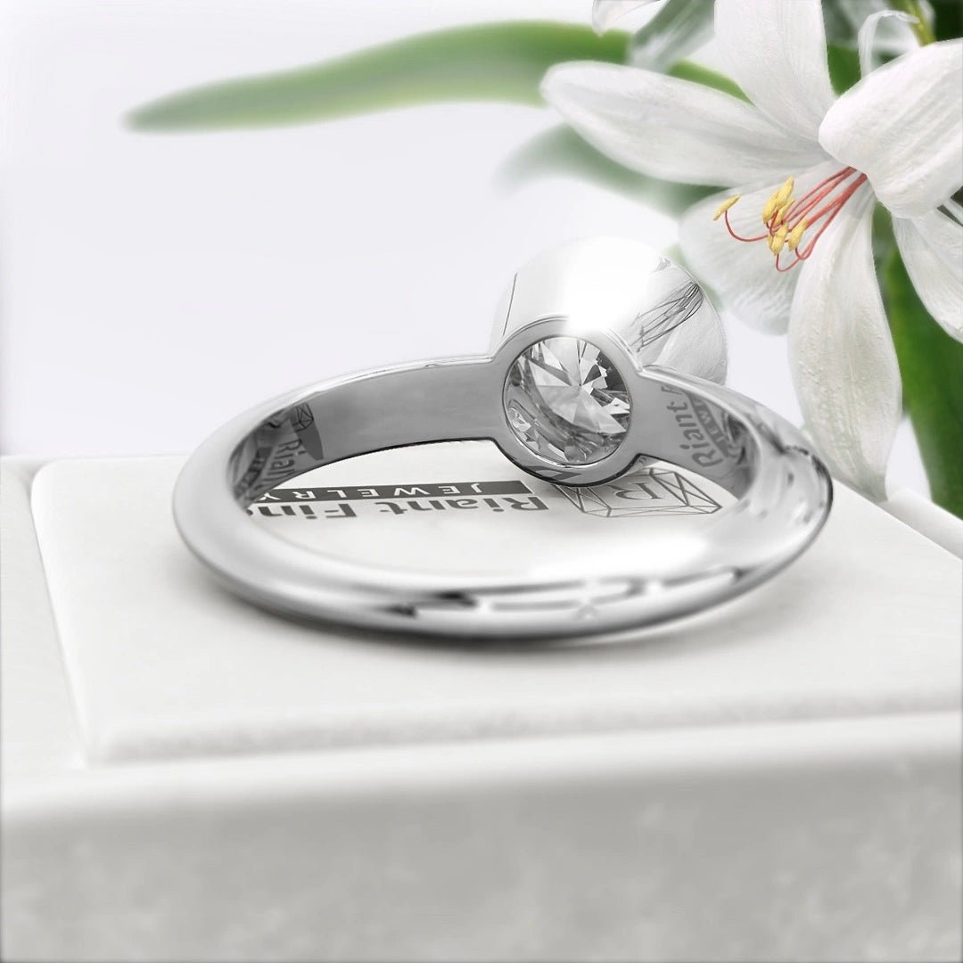 2 Ct Round Diamond Engagement Ring in 14K Gold - Riant Fine Jewelry