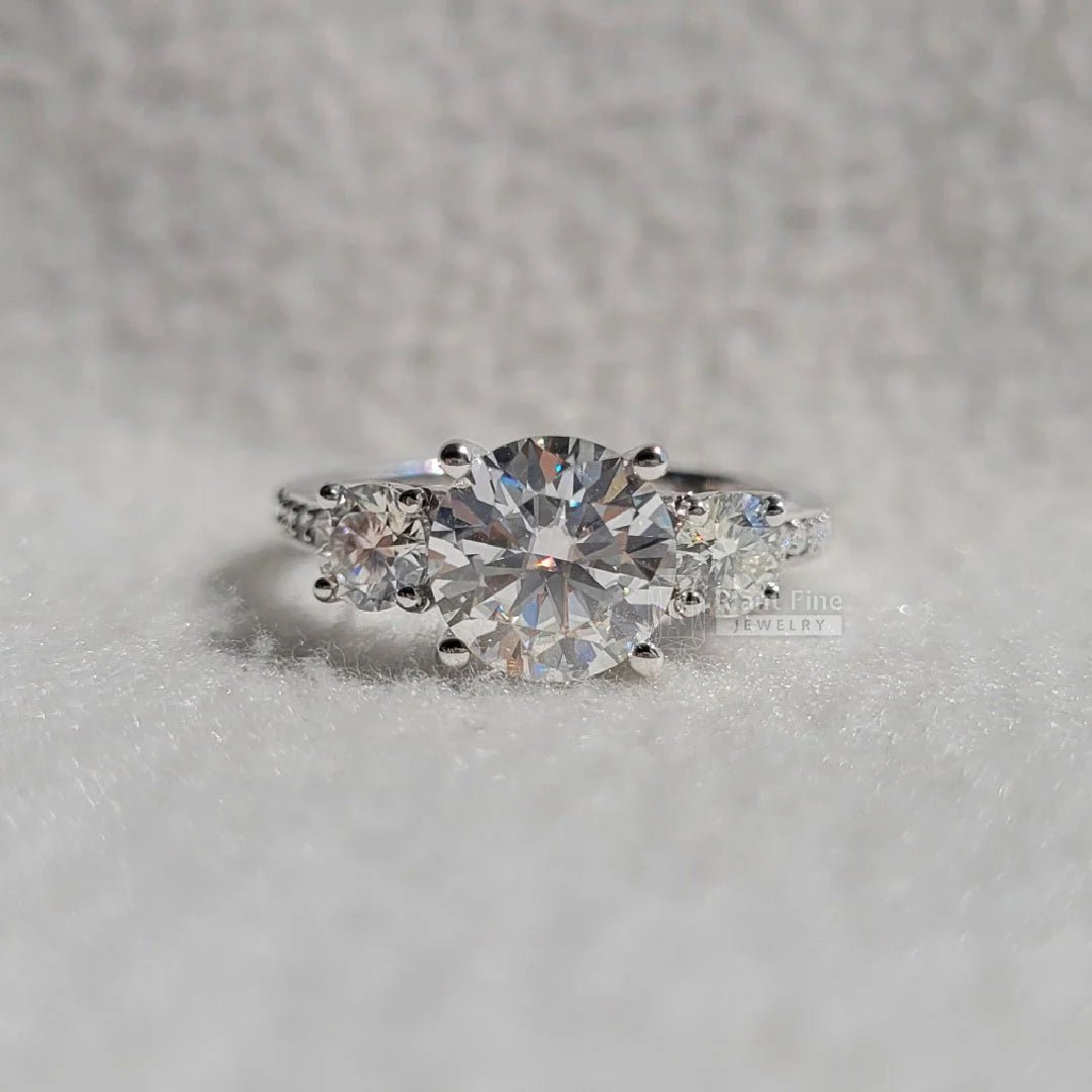 2 Ct Round Diamond Vintage Engagement Ring In Gold - Riant Fine Jewelry