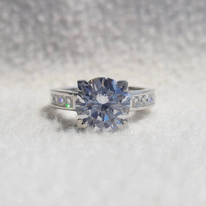 2 Ct Round Lab Grown Diamond Engagement Ring