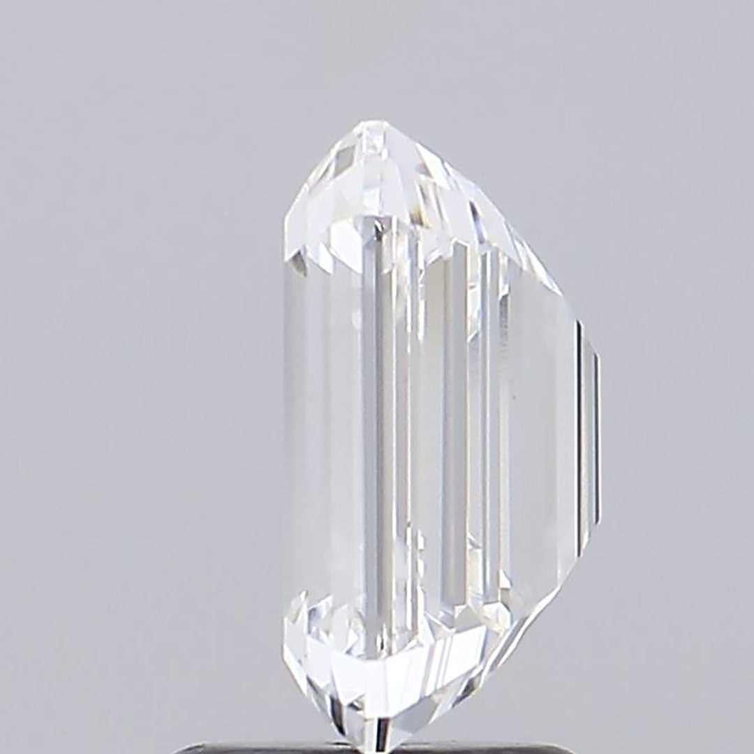 Emerald-Lab-Grown-Diamond-Side-View