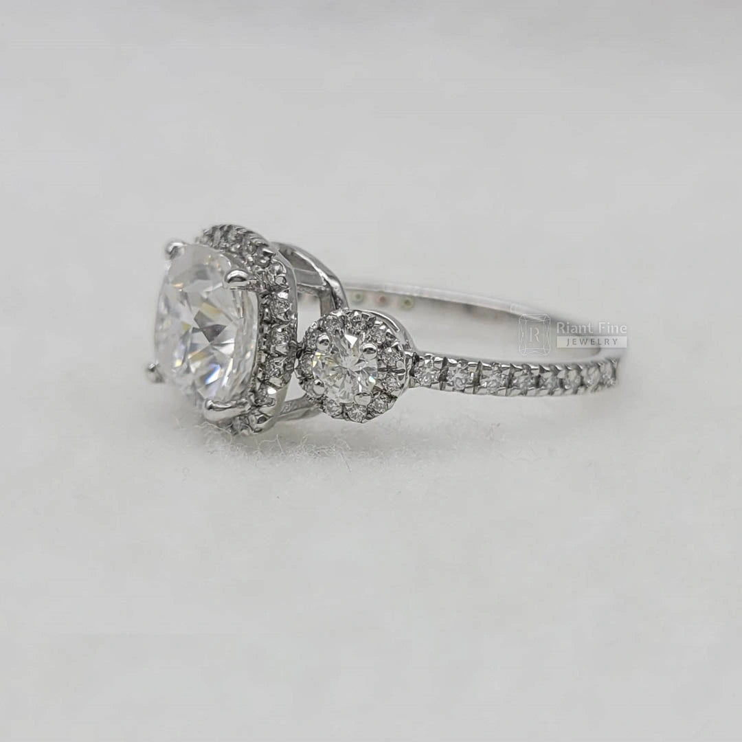 Halo-Engagement-Ring