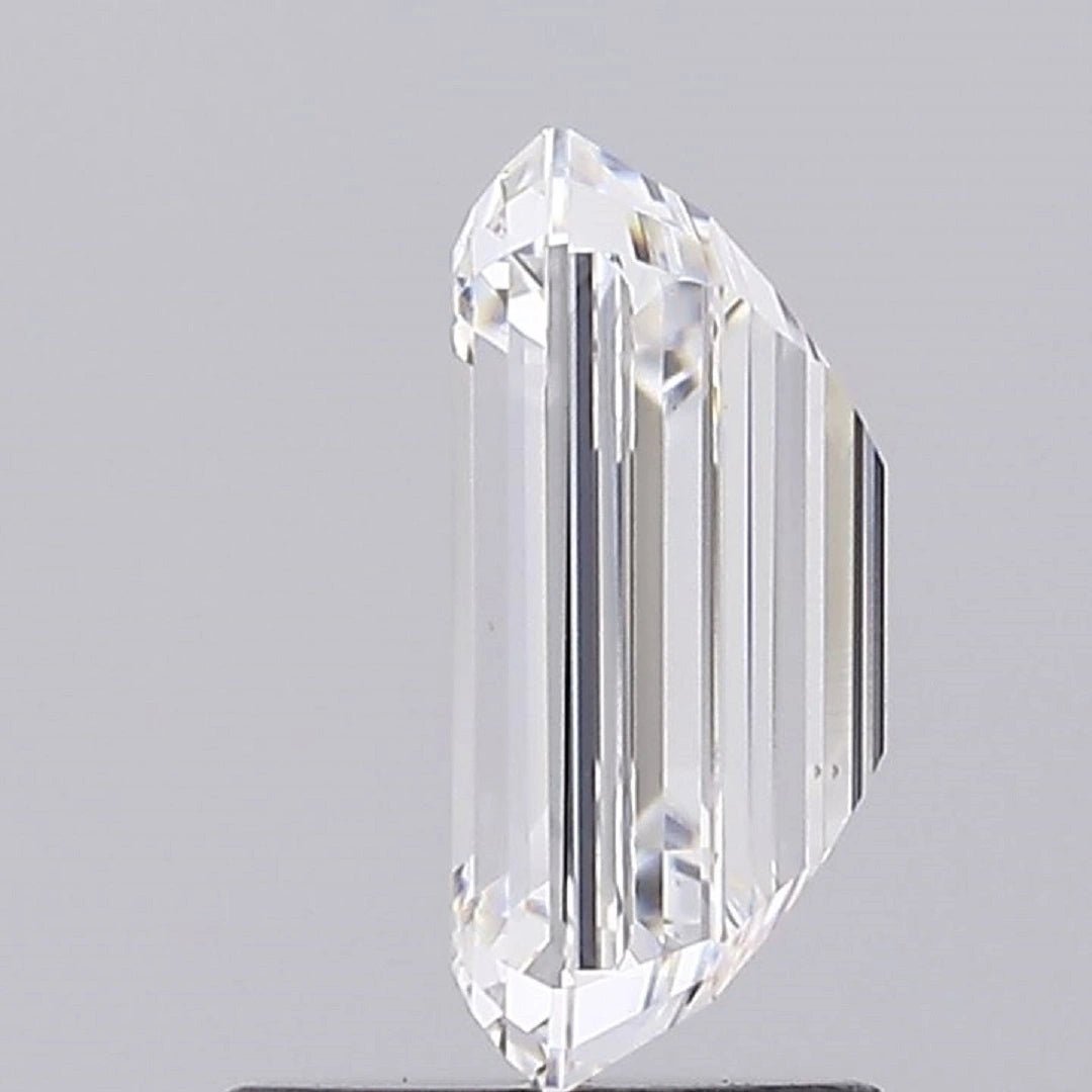 2.22 Ct Emerald Cut Lab Grown Diamond - Riant Fine Jewelry