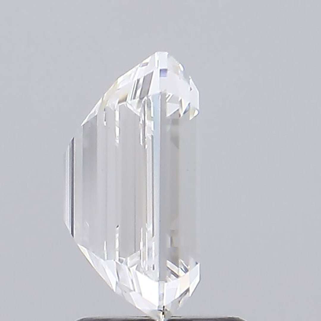 2.32 Ct Emerald Cut Lab Grown Diamond - Riant Fine Jewelry
