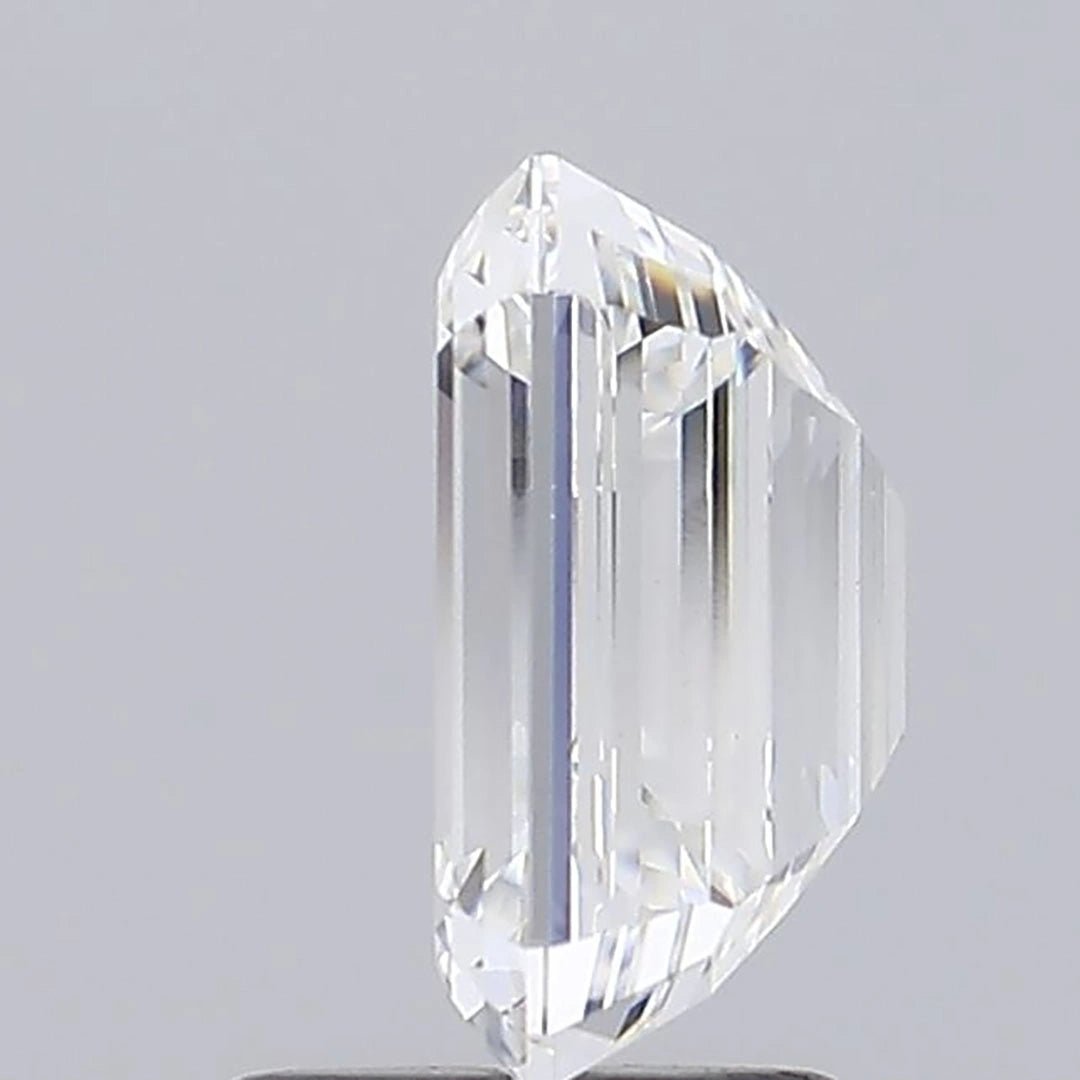 2.33 Ct Emerald Cut Lab Grown Diamond - Riant Fine Jewelry