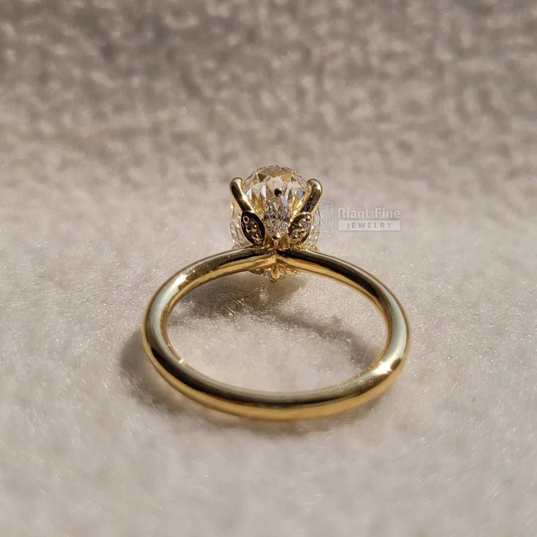 2.5 Ct Oval Diamond Engagement Ring In Yellow Gold - Riant Fine Jewelry