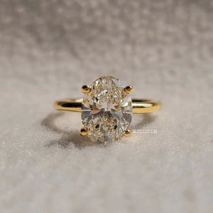 2.5 Ct Oval Diamond Engagement Ring In Yellow Gold