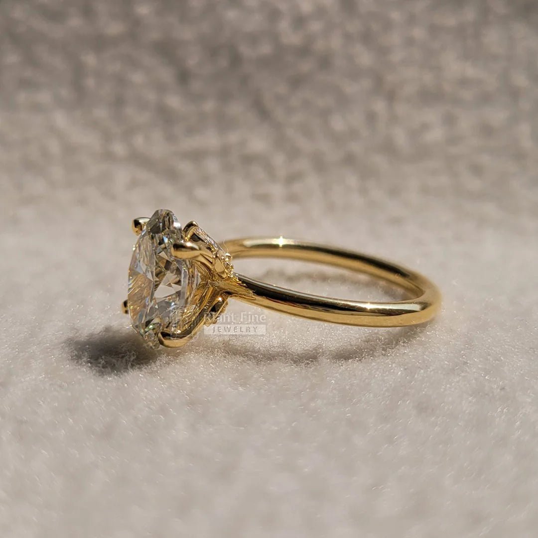 2.5 Ct Oval Diamond Engagement Ring In Yellow Gold - Riant Fine Jewelry