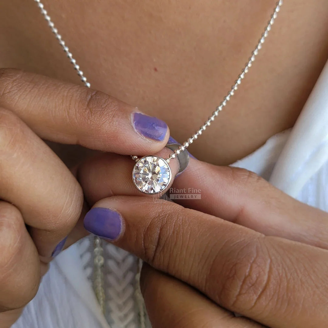 Solitaire Moissanite Pendant In 14K Gold