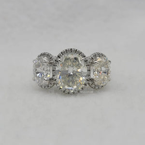 3 Stone Oval Diamond Engagement Ring in 14K Gold