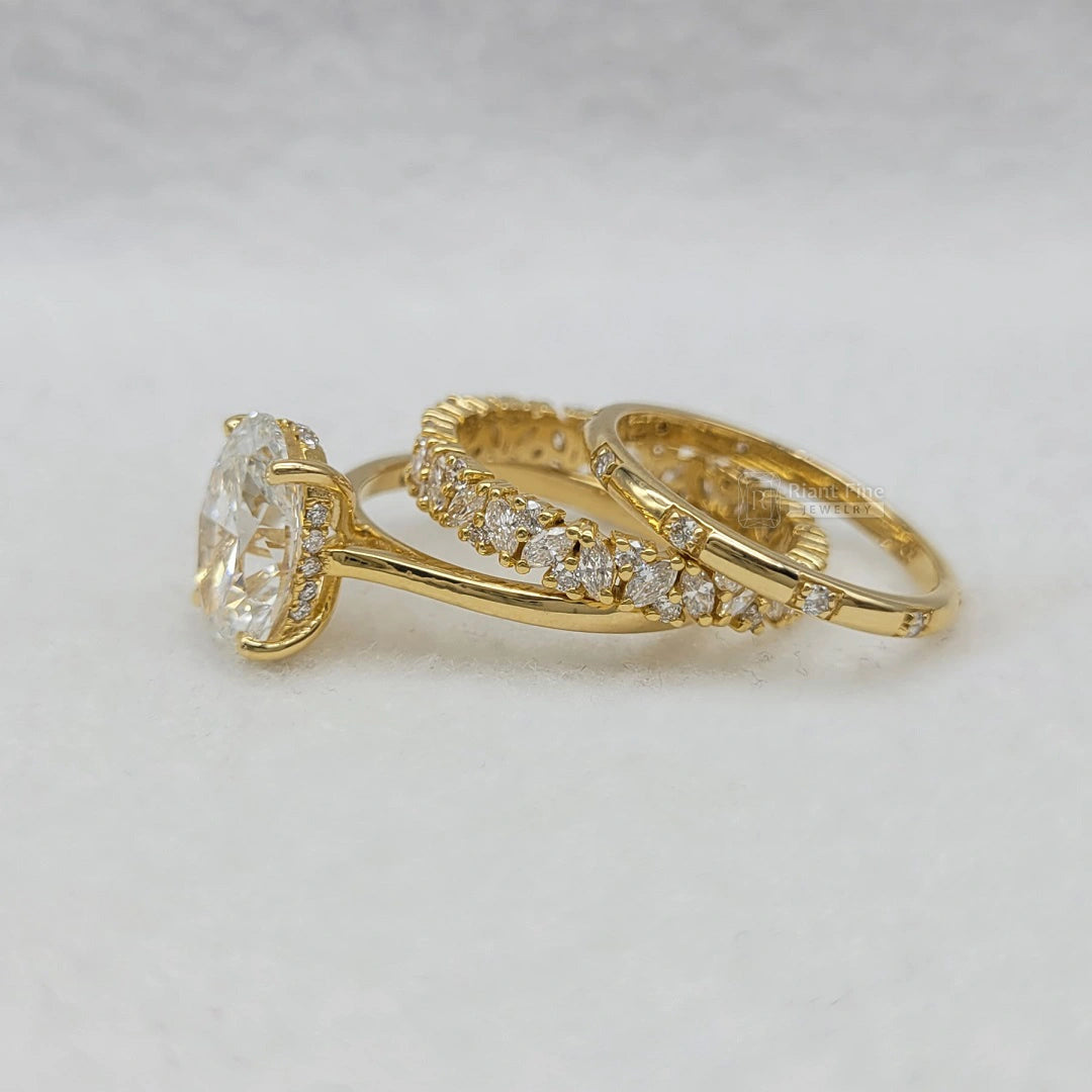3 Carat Oval Diamond Engagement Ring Set in 14K Gold