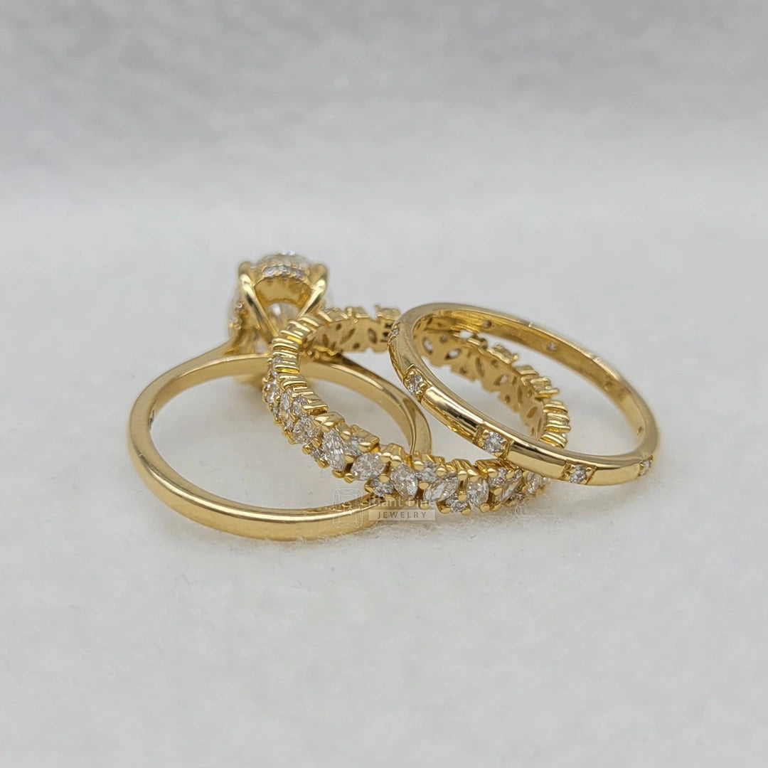 3 Carat Oval Diamond Engagement Ring Set in 14K Gold