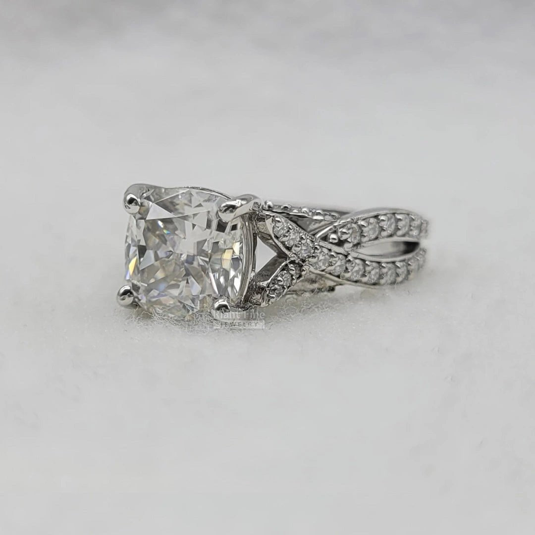 4 Ct Cushion Cut Diamond Engagement Ring in 14K Gold - Riant Fine Jewelry