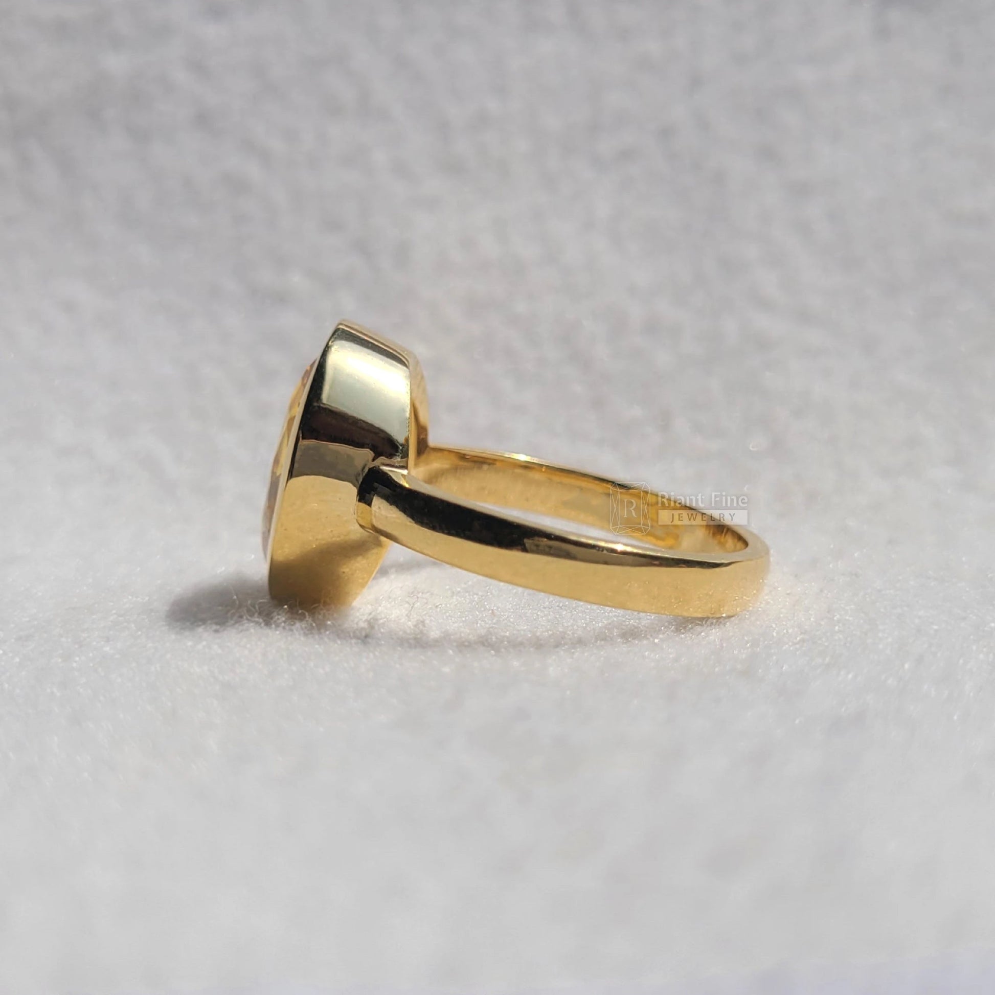 8 Ct Oval Cut Fancy Yellow Sapphire Bezel Engagement Ring - Riant Fine Jewelry LLC