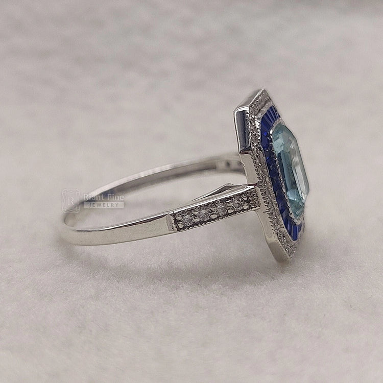 Aquamarine-and-Diamond-Ring