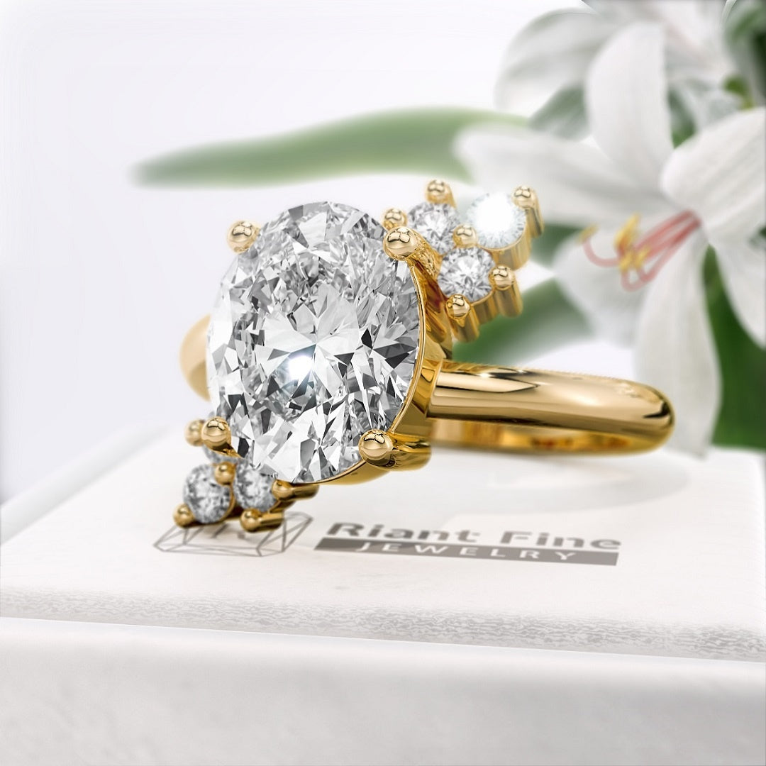 Oval-cut-Lab-Grown-Diamond-Cluster-Engagement-Ring-Gold - Diamond View