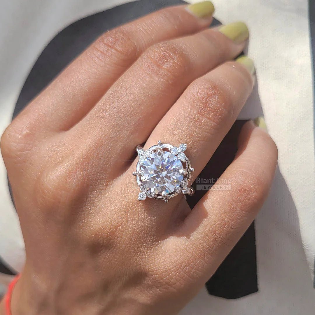 Art Deco Round Moissanite Diamond Engagement Ring - Riant Fine Jewelry LLC