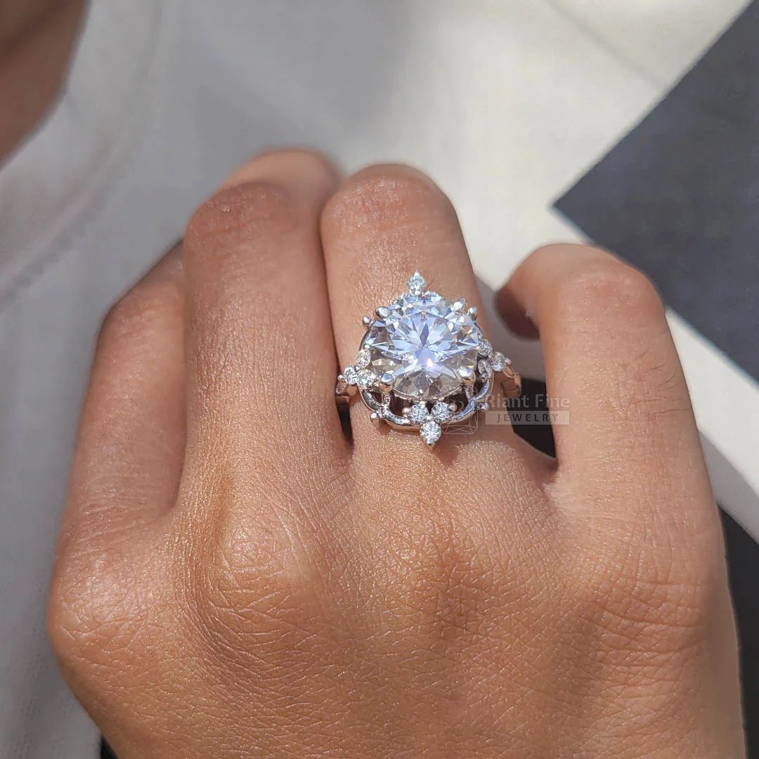 Art Deco Round Moissanite Diamond Engagement Ring - Riant Fine Jewelry LLC