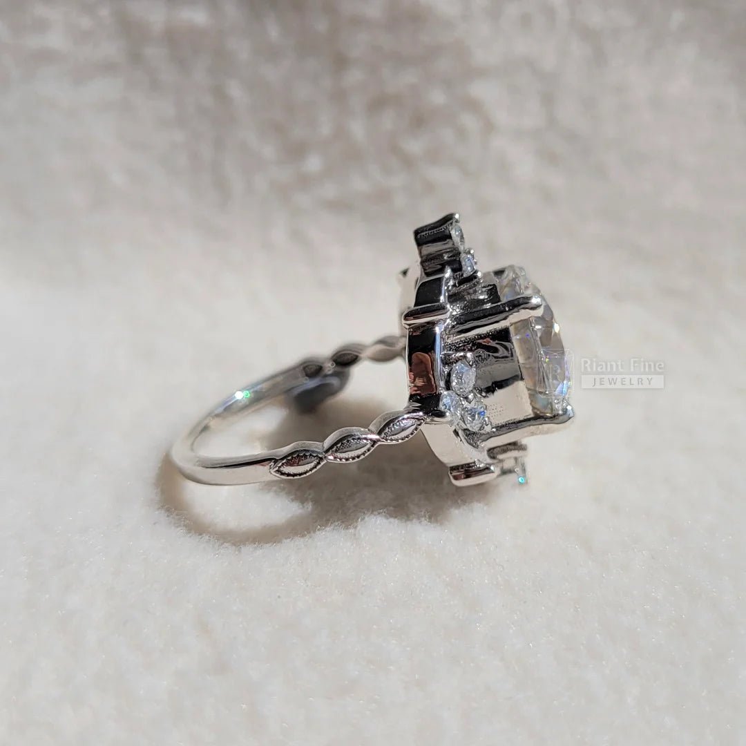 Art Deco Round Moissanite Diamond Engagement Ring - Riant Fine Jewelry LLC