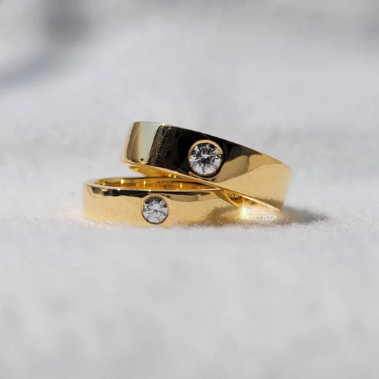 Classic Wedding Ring Set in 14K Gold | Riant Fine Jewelry - Riant Fine Jewelry LLC