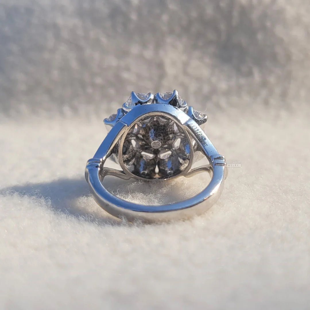 Cluster Round Diamond Halo Engagement Ring - Riant Fine Jewelry